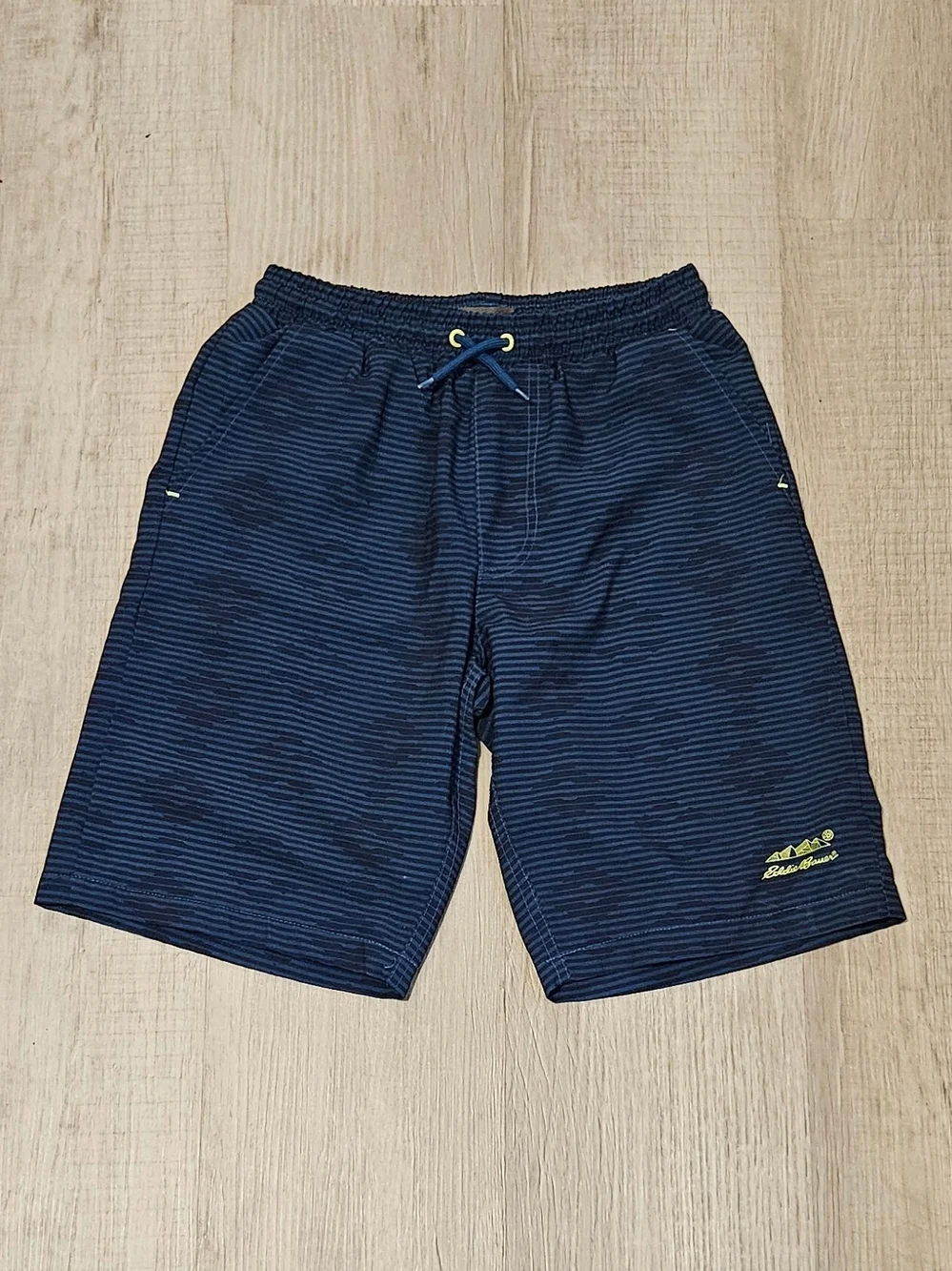 Eddie Bauer Kids Medium 10/12 Navy Striped Athletic Shorts